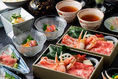 個別鍋の出汁しゃぶ お祝い会席「万寿 まんじゅ」(蟹 和牛 厳選豚肉)前日までの要予約