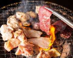 炭火焼肉と本格辛麺 とんぱち