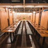 《大型ご宴会向き個室 ソファー60名様×1》大人数でのご宴会など様々なシーンに◎ 《大型ご宴会向き個室 ソファー60名様×1》大人数でのご宴会など様々なシーンに◎