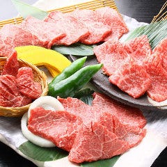 個室焼肉韓国料理 豚ブザ・ 萬和苑 新宿店