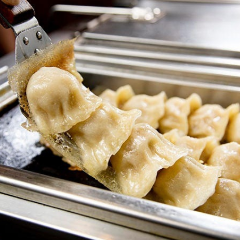 餃子百珍 一味玲玲 新宿店