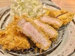 三匹の黒豚