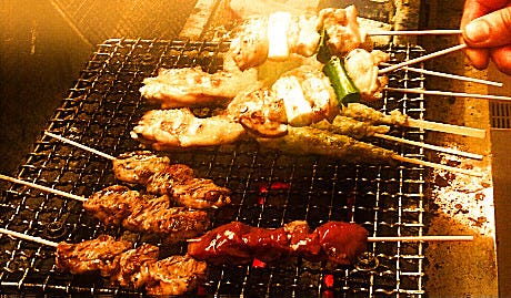 炭火串焼・唐揚 びすた