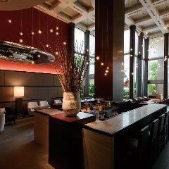 ラウンジ＆バー ハカタガワ