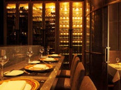 フランス産を中心に揃えられたワイン フランス産を中心に揃えられたワイン