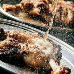 骨付鳥と四国の地酒 おやひなや 新宿西口大ガード店