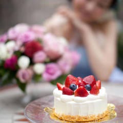 【記念日におすすめ】お祝いのケーキ付!アニバーサリーランチ 全6品