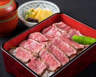 国産牛ステーキ重 国産牛ステーキ重