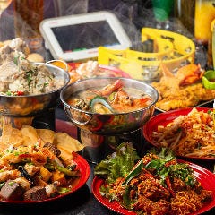 THAI FOOD ＆ KARAOKE MARAKO（マラコー）