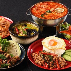 THAI FOOD ＆ KARAOKE MARAKO（マラコー）
