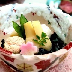 季節を彩る単品料理もお楽し頂けます 季節を彩る単品料理もお楽し頂けます