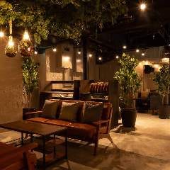 シーシャ カフェ＆ダーツバー C．STAND 新宿区役所通り横店