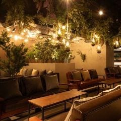 シーシャ カフェ＆ダーツバー C．STAND 新宿区役所通り横店