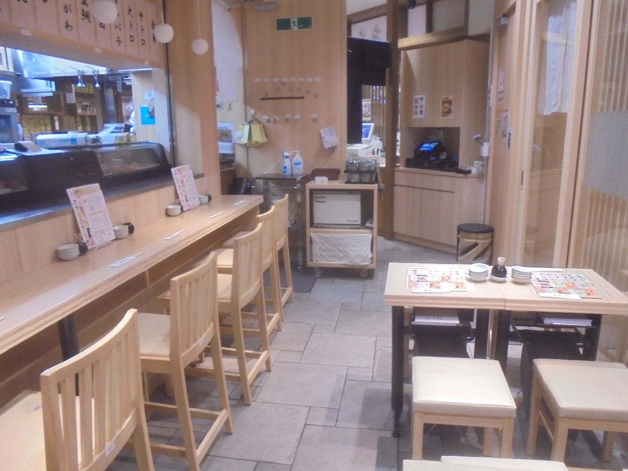 絶品寿司をくつろぎ空間で！東京駅チカのおすすめ寿司店6選の画像