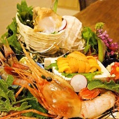 活カニを丸ごと味わう贅沢なお品書き 活カニを丸ごと味わう贅沢なお品書き