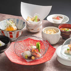 会席・鉄板・鮨・単品…豊富な品揃え 会席・鉄板・鮨・単品…豊富な品揃え