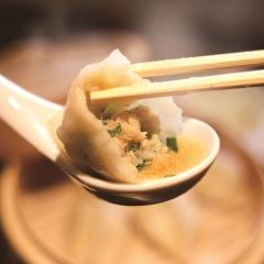 肉汁水餃子 餃包 新宿店
