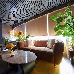 YOLO cafe ＆ shisha 宮益坂店