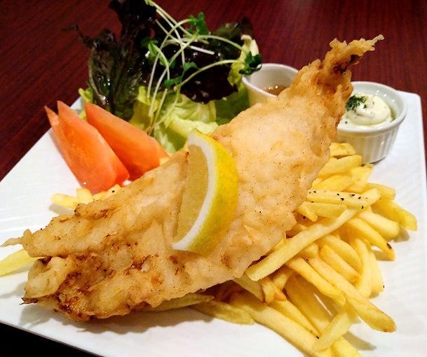 ヨッシーズフィッシュ＆チップス - アイルランド料理と地酒
