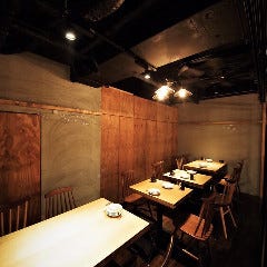 焼鳥とイロリ くろ船