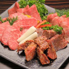 炭火焼肉・韓国料理 KollaBo (コラボ) 学芸大学店