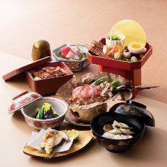 創業310周年記念 ― 美濃吉先祖の地 秋田の恵みと京懐石 祝 美濃吉特別懐石