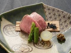 伝統×革新の日本料理|プレミアム懐石 極