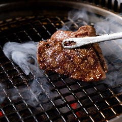 Yakiniku BarBies （ヤキニクバービーズ） 自慢の食材 - 極上炙り