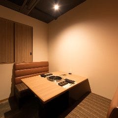 全席個室 近江牛隠れ家焼肉店 にくtatsu 青山本店
