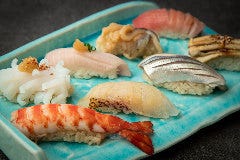 鮨とおでん＆アンド 新宿野村ビル店
