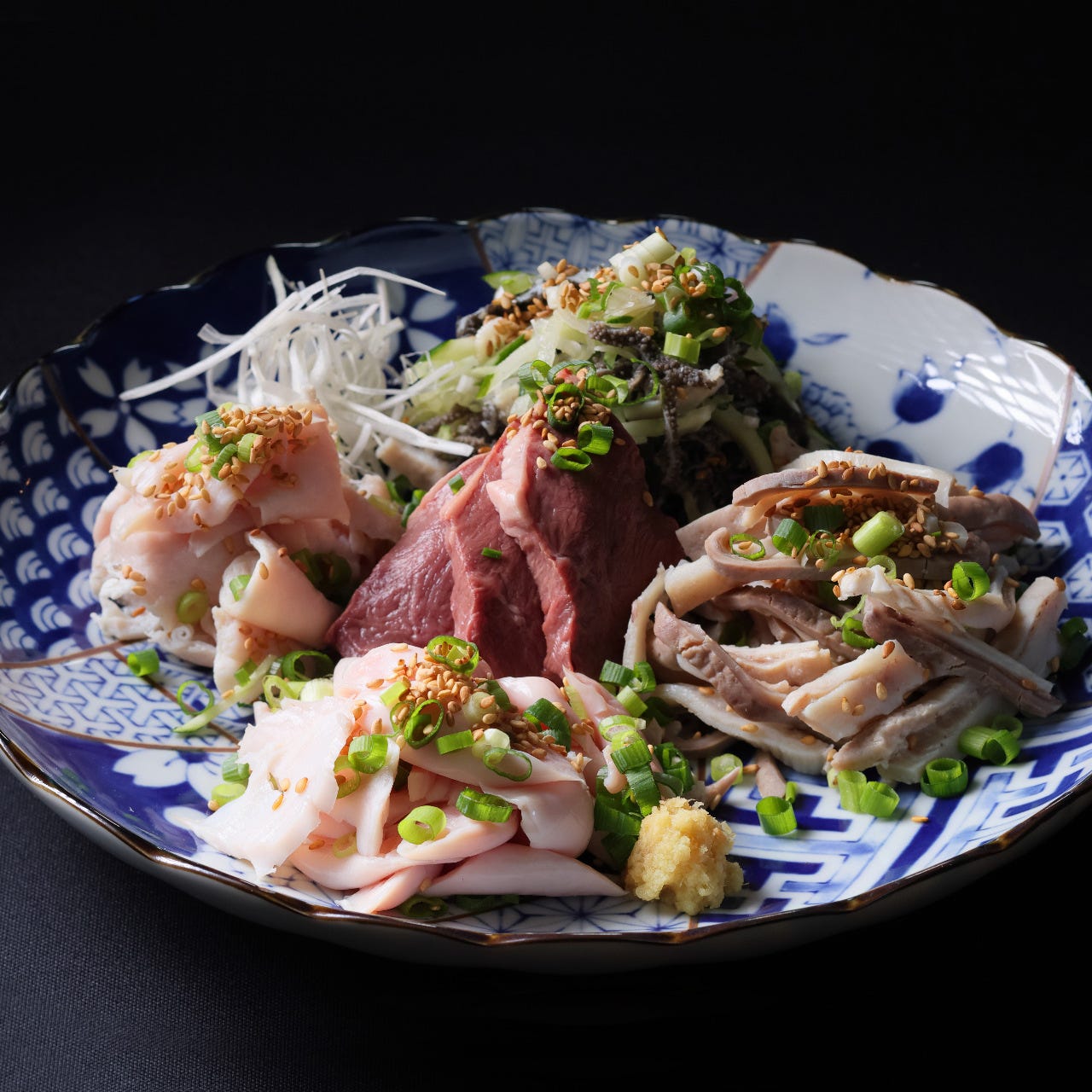 焼肉・ホルモン シンラ
