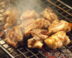 もも焼・やきとり・鶏もつ鍋・唐揚げ 三ツ石ファーム