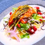 サーモン薬膳仕立てミルク冷し麺 サーモン薬膳仕立てミルク冷し麺