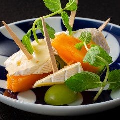 GRANDMIRAGE THE CORNER ROOM