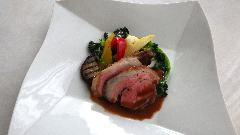 骨付き仔羊のロティ マデラ酒ソース 骨付き仔羊のロティ マデラ酒ソース