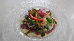 本日の鮮魚のスチーム 紅白ワインのクリームソースで 本日の鮮魚のスチーム 紅白ワインのクリームソースで