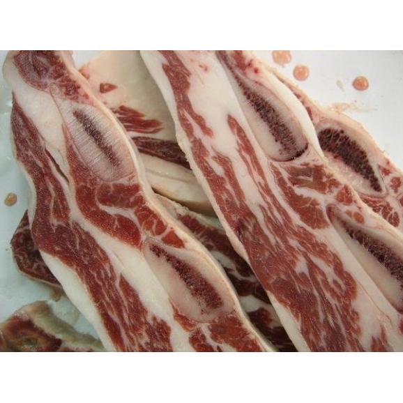 骨付きカルビ1kg位　牛肉　ぎゅうにく　ギュウニク　かるび　02