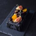 【期間限定】宝石箱のような秋のフルーツのチーズムースドリップケーキ