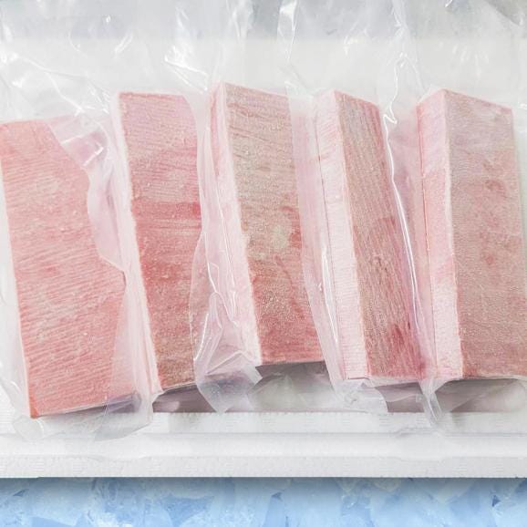【送料無料】本マグロ赤身 1キロ 可食部100％ ギフト 本鮪 お刺身や寿司に最適【鮪/赤身/お刺身/丼/寿司/お取り寄せ/お祝い/プレゼント】03