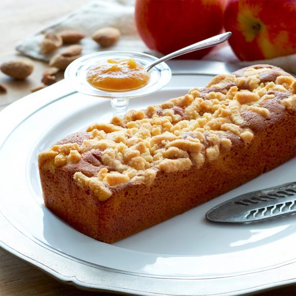 ケーク・ブルトン〈林檎のコンポート入〉[秋冬限定]（1本入）03