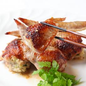 日本料理人が開発した鶏肉使用。おかずにおつまみに、お鍋にも！コラーゲンたっぷり手羽餃子