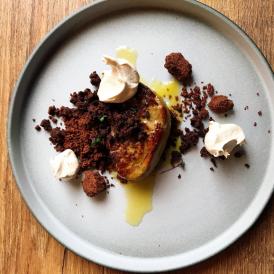 理想を追求する職人肌の女性シェフの本気のフルコースをお愉しみください。