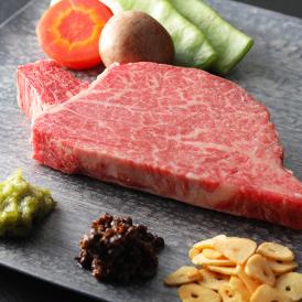 店主がこだわりを持って仕入れる、「兵庫県産太田牛」を鉄板で焼き上げ提供しております。