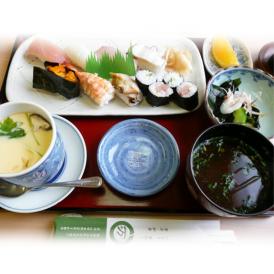 ［寿司万（筑豊・糟屋郡）］お食事券 8,000円分（料理・飲物を含む/税込）