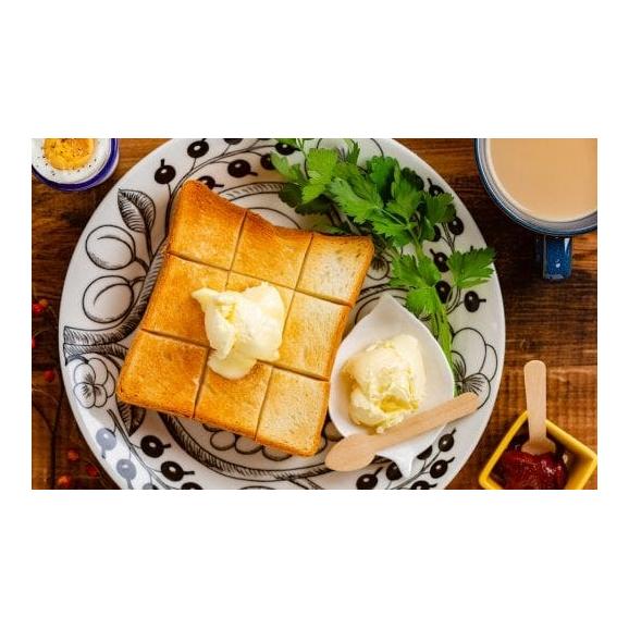 14-68 よつ葉伝統造りバター(2個)・発酵バター(２個)セット03
