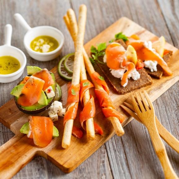 28-50 無添加天然・スモークサーモン三種食べくらべ(2セット)【2026年4月以降発送】03