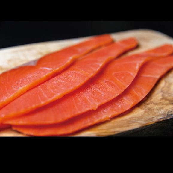28-53 無添加天然紅鮭・スモークサーモン食べ切りサイズ(2セット)【ひとり晩酌・家飲みにピッタリ】【2026年4月以降発送】03
