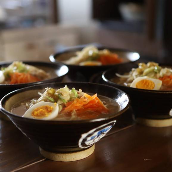 8-17 ここだけの味！とうきび味噌の甘味がきいたラーメン4食02