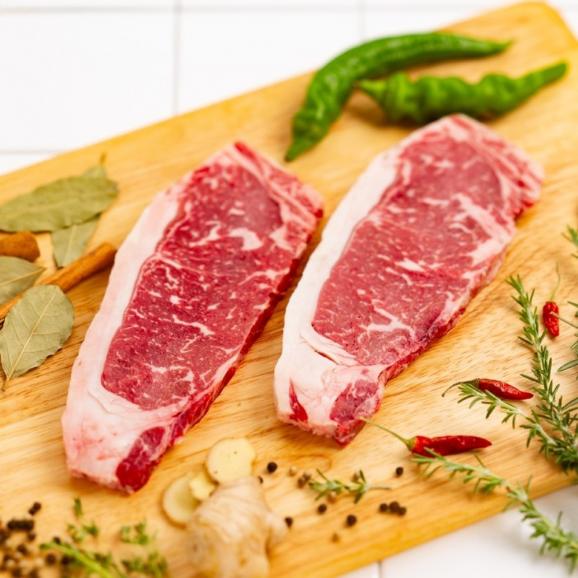 15-366 【バレンタインデー】北海道ハーブ牛ロースステーキ(320g)03