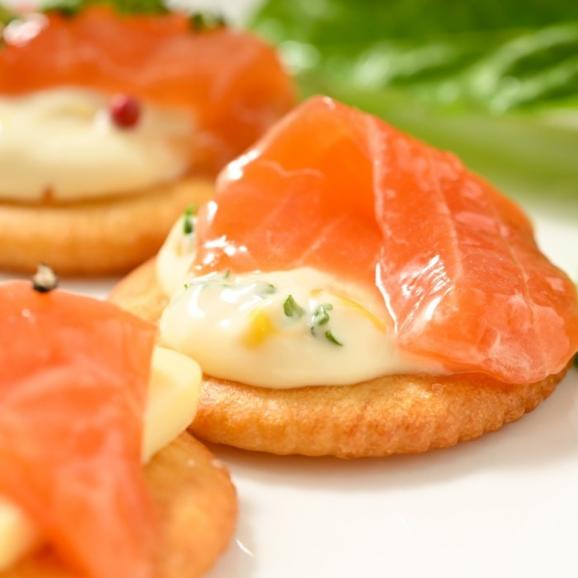 14-229 【バレンタインデー】漬けサーモン～スモーク風味～　5個セット06